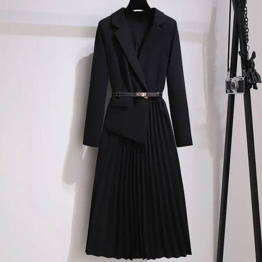 Dress Jackets Blazer Pleated Skirt Black SZ M/L Peak Label Belt Padded Shoulder